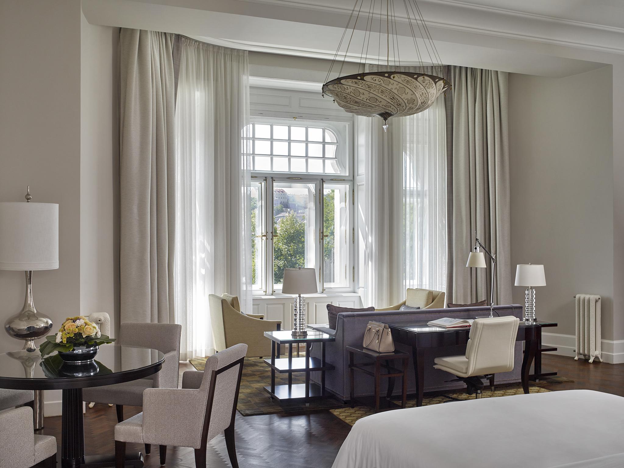 Four Seasons Hotel Gresham Palace Budapest Bagian luar foto