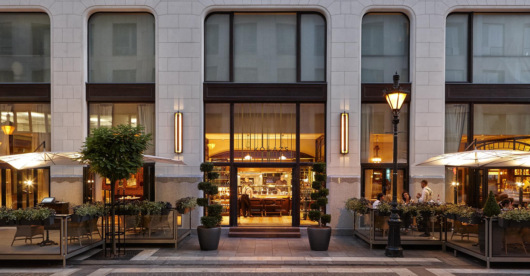 Four Seasons Hotel Gresham Palace Budapest Bagian luar foto