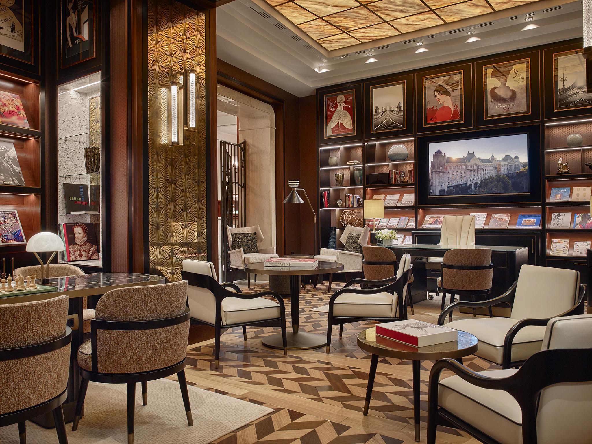 Four Seasons Hotel Gresham Palace Budapest Bagian luar foto