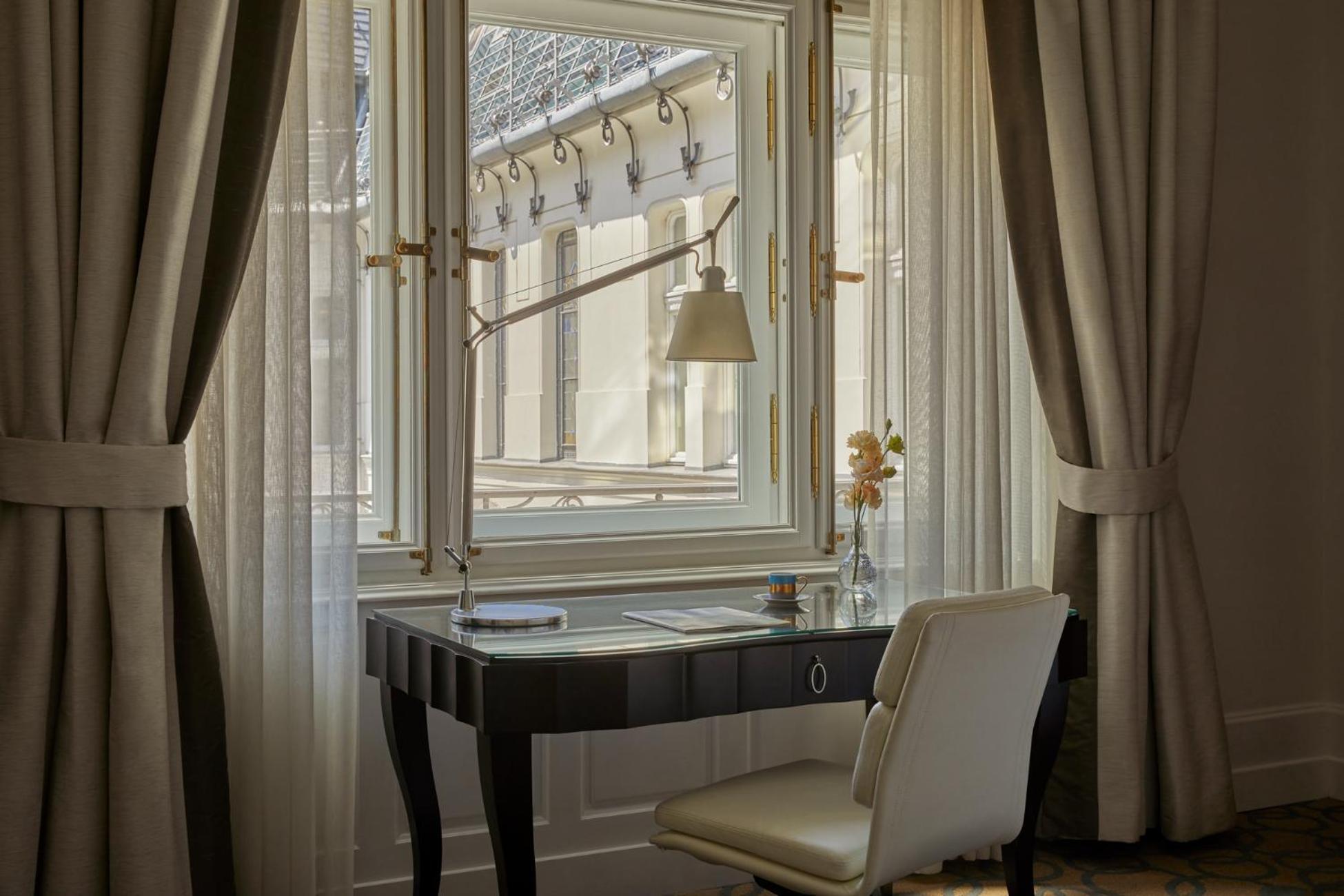 Four Seasons Hotel Gresham Palace Budapest Bagian luar foto