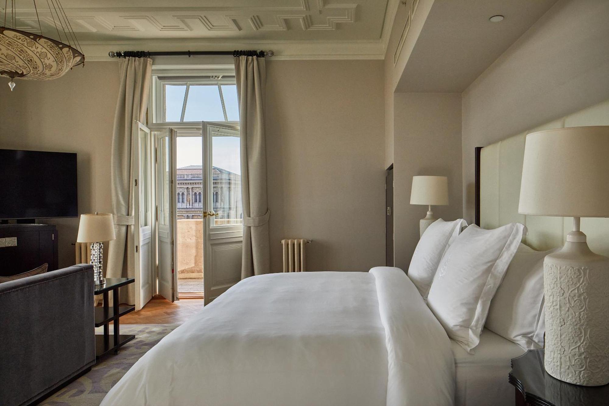 Four Seasons Hotel Gresham Palace Budapest Bagian luar foto