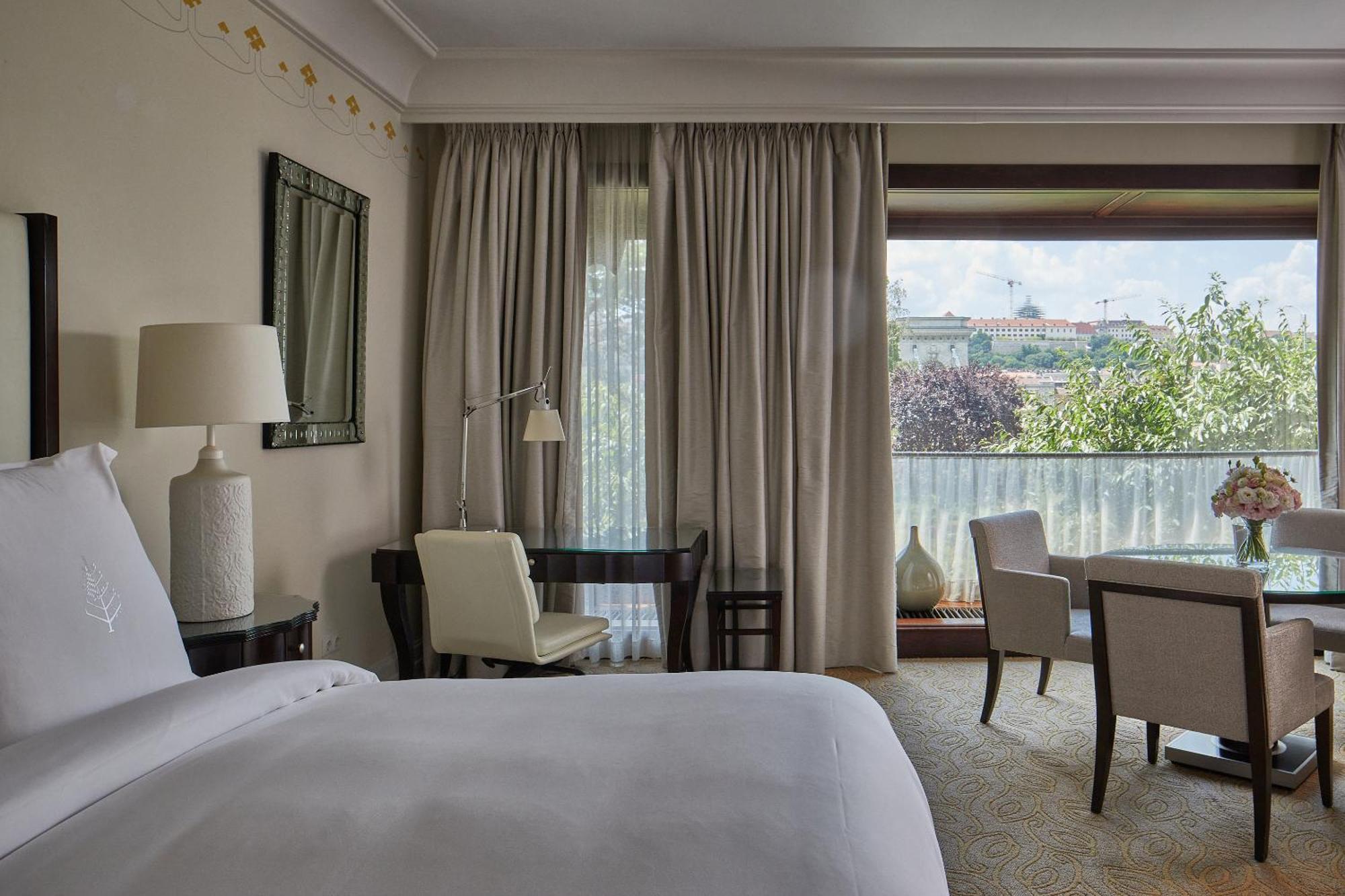 Four Seasons Hotel Gresham Palace Budapest Bagian luar foto