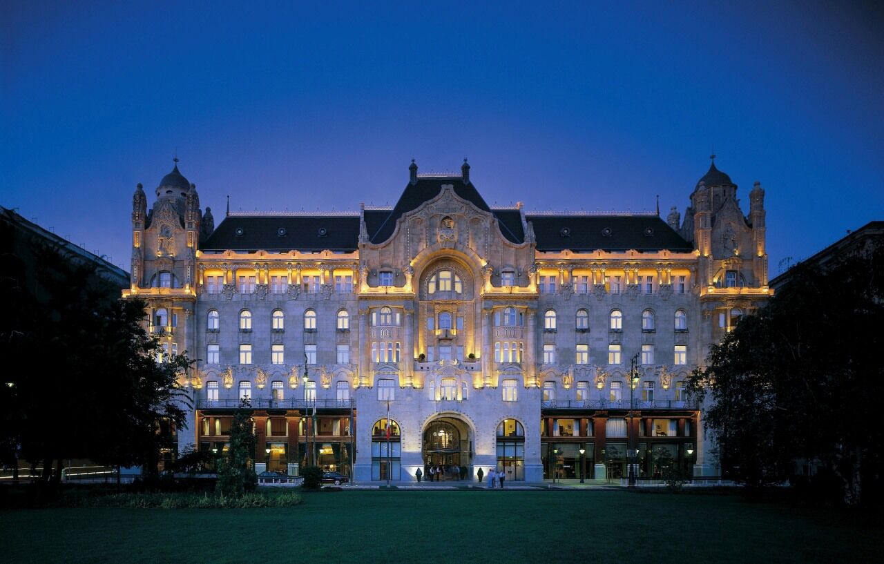 Four Seasons Hotel Gresham Palace Budapest Bagian luar foto